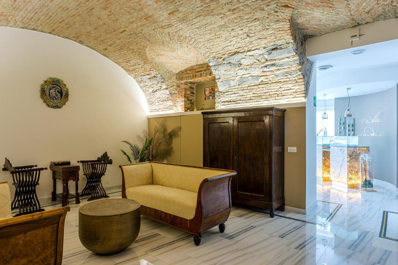Hotel Garni Villa Hadeel Cadenabbia Bagian luar foto
