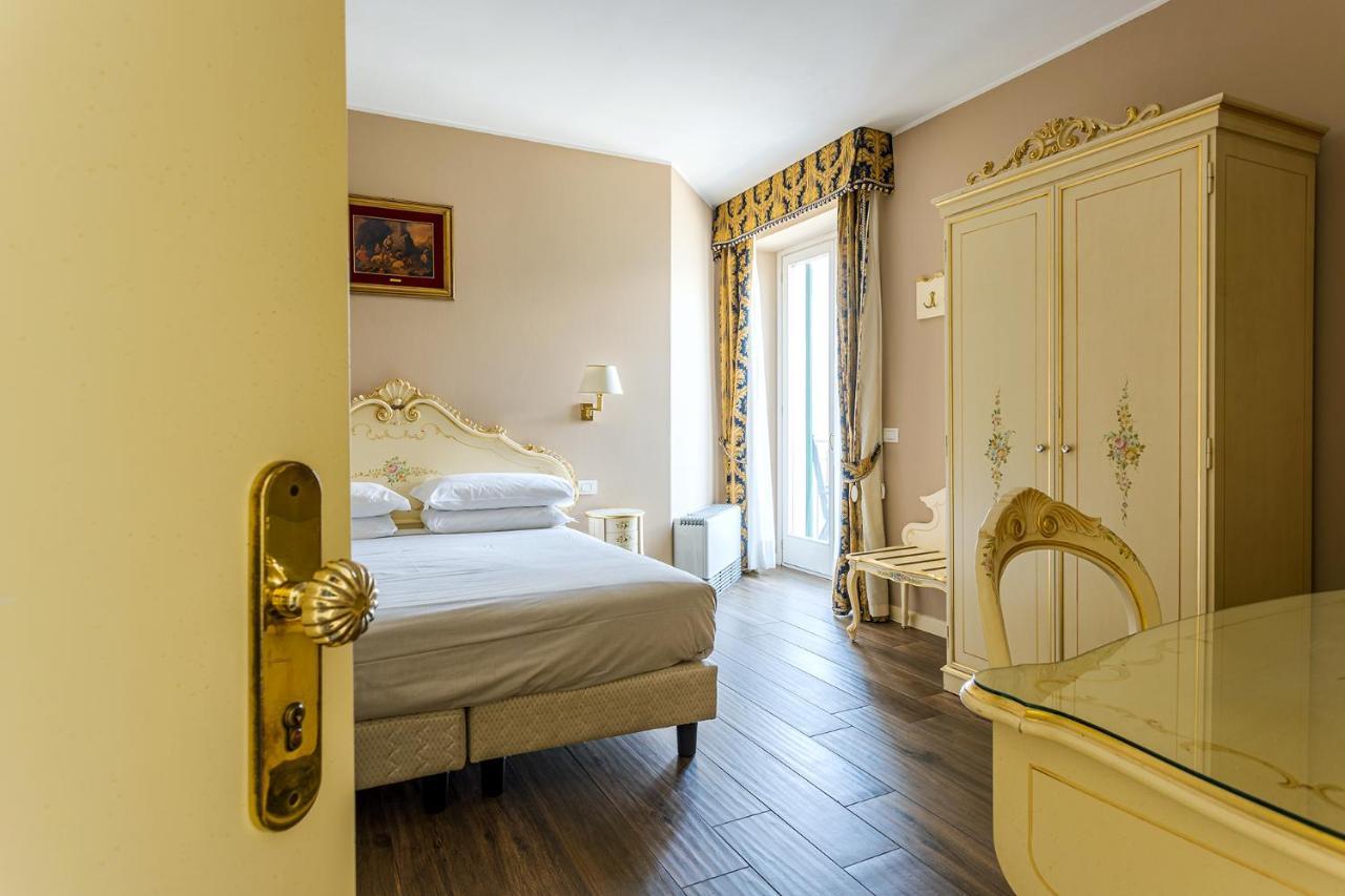 Hotel Garni Villa Hadeel Cadenabbia Bagian luar foto