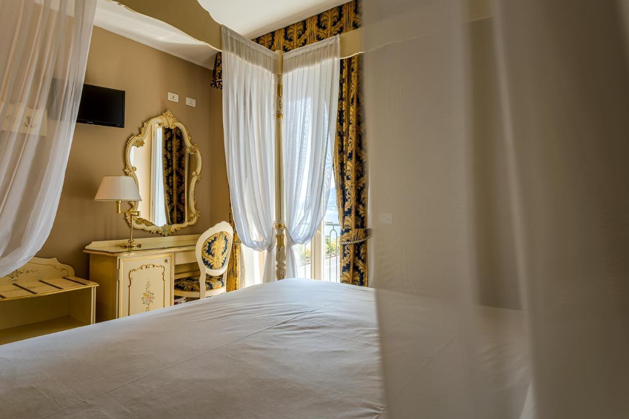 Hotel Garni Villa Hadeel Cadenabbia Bagian luar foto
