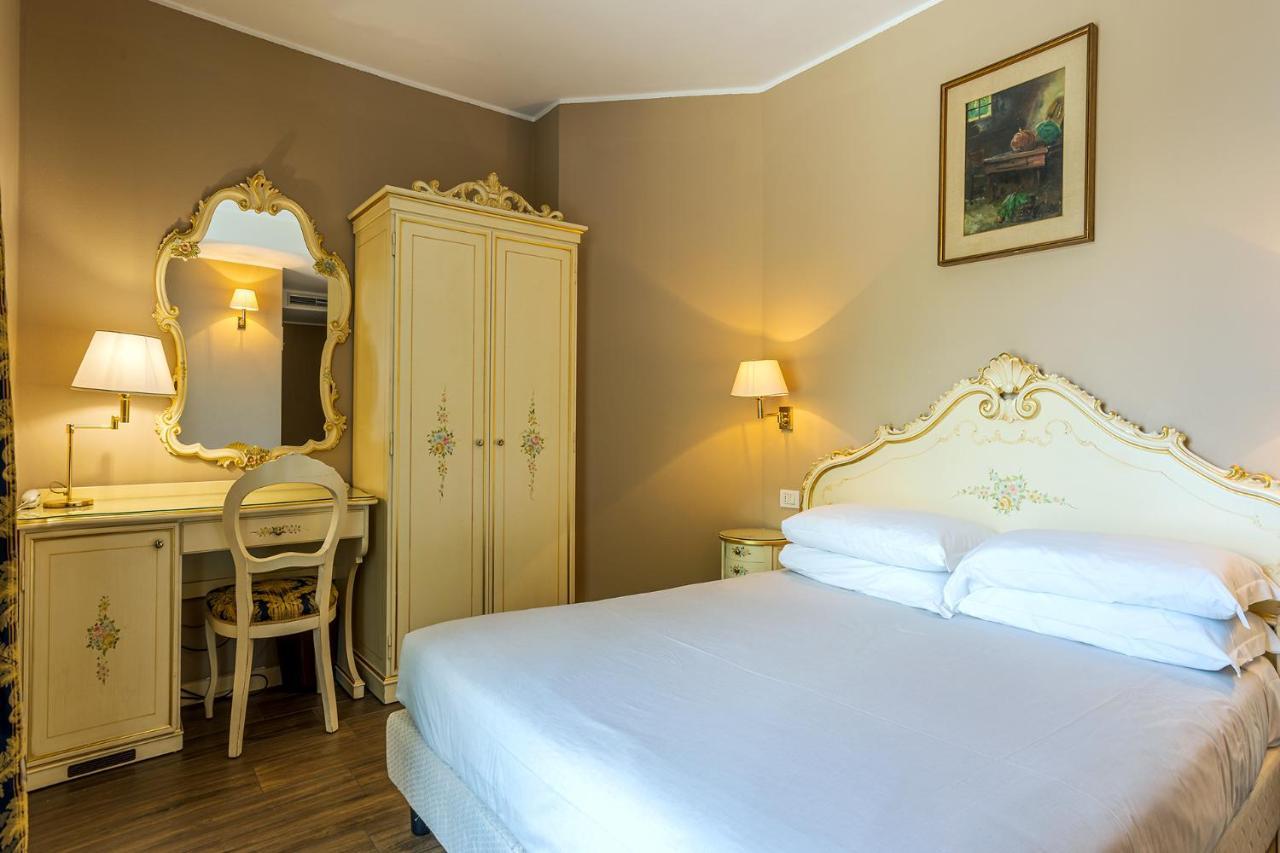 Hotel Garni Villa Hadeel Cadenabbia Bagian luar foto